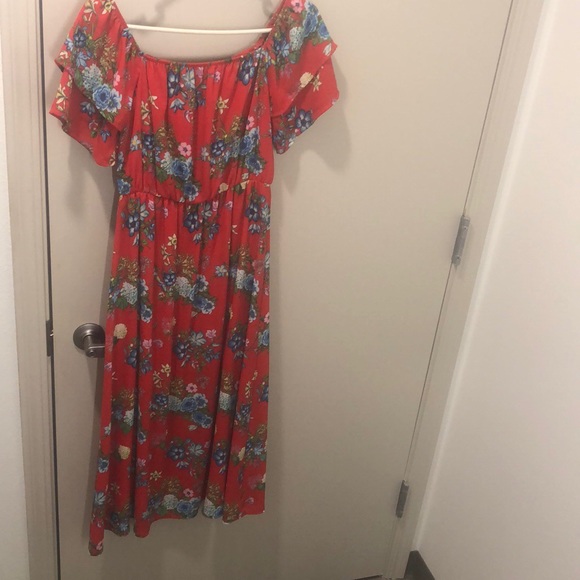 Off the shoulder, shin length floral dress - Picture 3 of 3